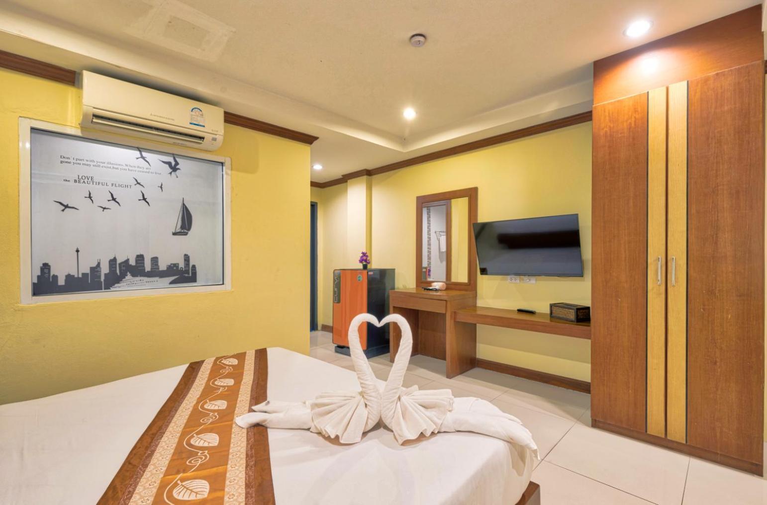 Tj Patong Hotel - Otop Shopping Paradise Værelse billede